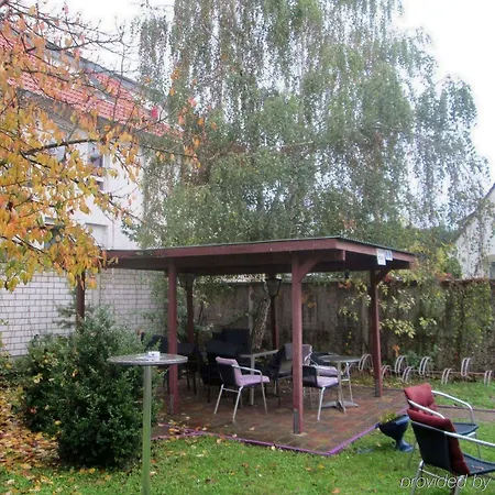 Attache 3* Raunheim