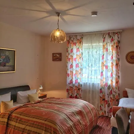 Attache Hotel