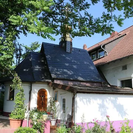 Attache Raunheim