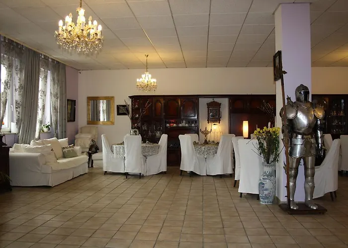 Szálloda Attaché Raunheim