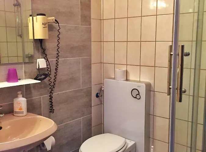 Attaché Szálloda 3*