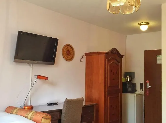 Attaché 3* Raunheim